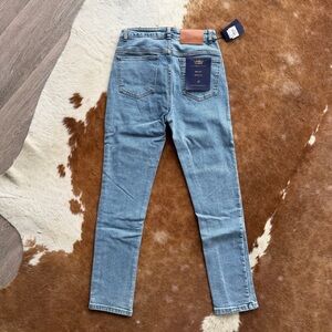 High Rise Light Wash Straight leg jeans